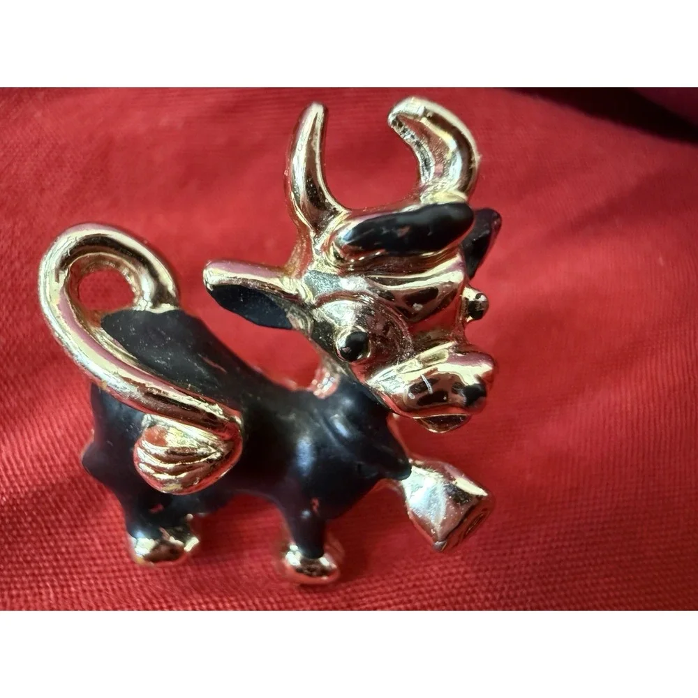 Farm Mini Cow Brooch Pin 1